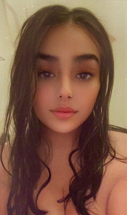 Littlelacey2003 (@littlelacey2003), OnlyFans creator
