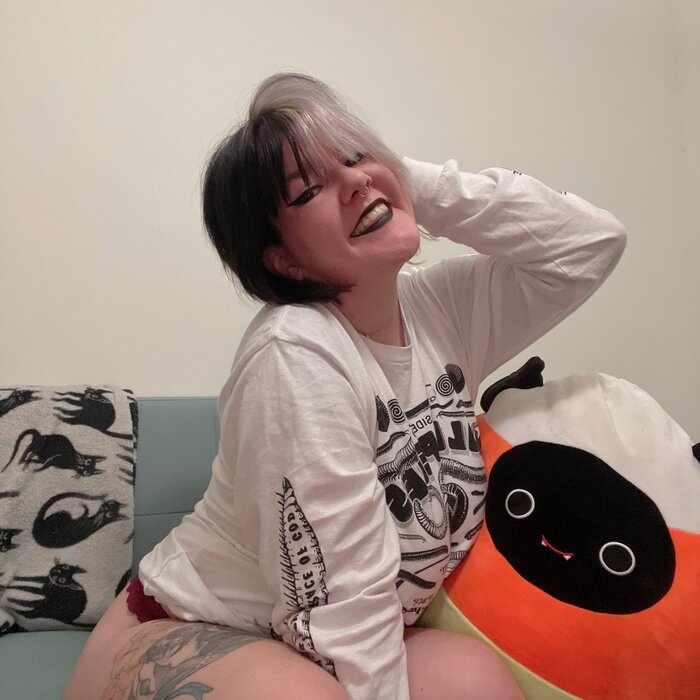 Littlepunkxo (@littlepunkxo), OnlyFans creator