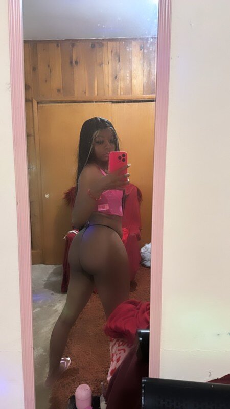 Liyahgisele (@liyahgisele), OnlyFans creator