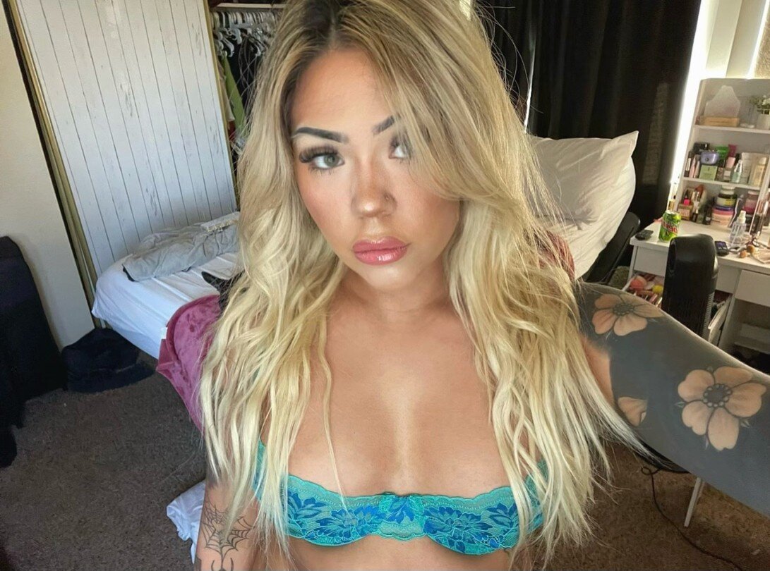 Lizamarie (@lizamarie), OnlyFans creator