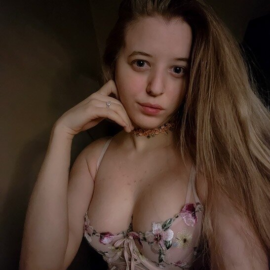 Lizzythelion (@lizzythelion), OnlyFans creator