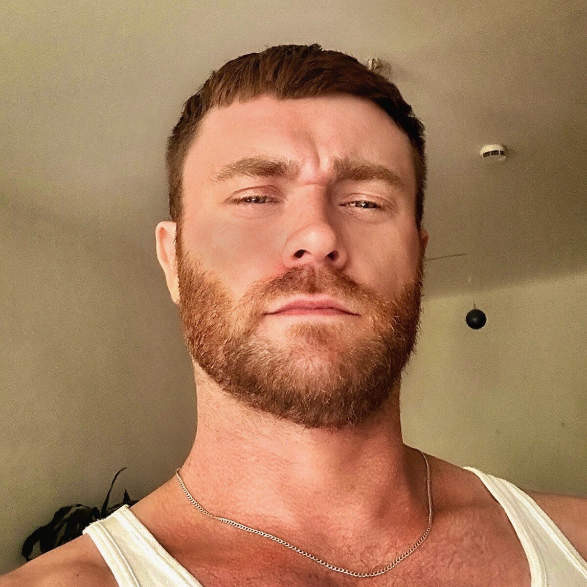 Loganfoxxx (@loganfoxxx), OnlyFans creator