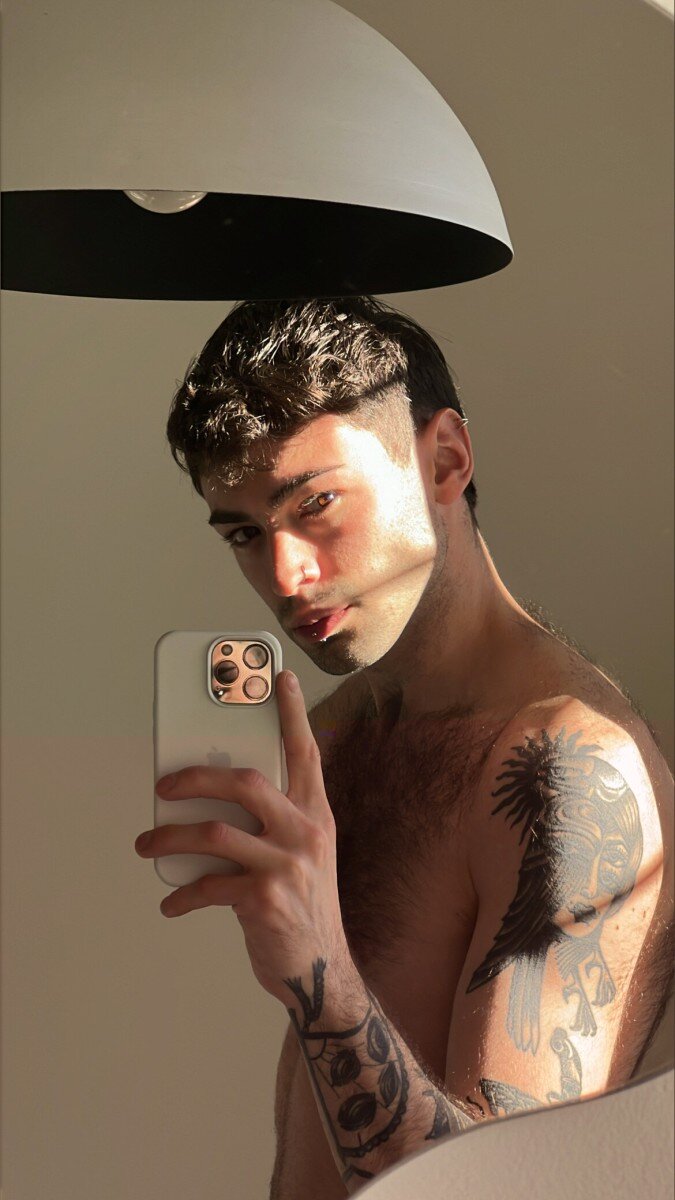 Loganhell (@loganhell), OnlyFans creator