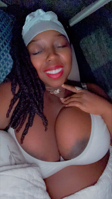 Lolabunnygigi (@lolabunnygigi), OnlyFans creator