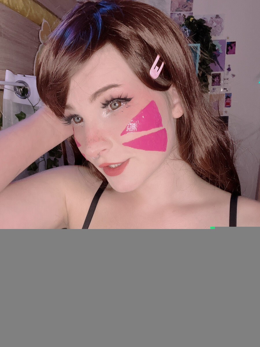 Lolllipollly (@lolllipollly), OnlyFans creator