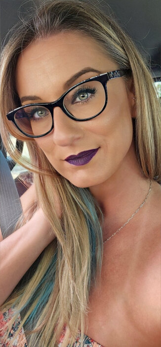Longtallkitkat (@longtallkitkat), OnlyFans creator