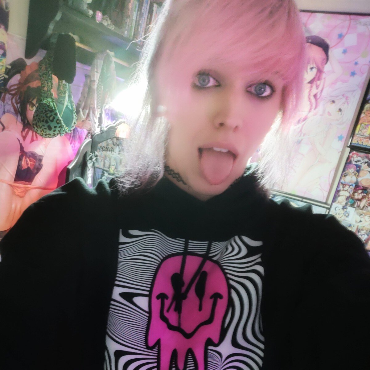 Lostcausekitty (@lostcausekitty), OnlyFans creator