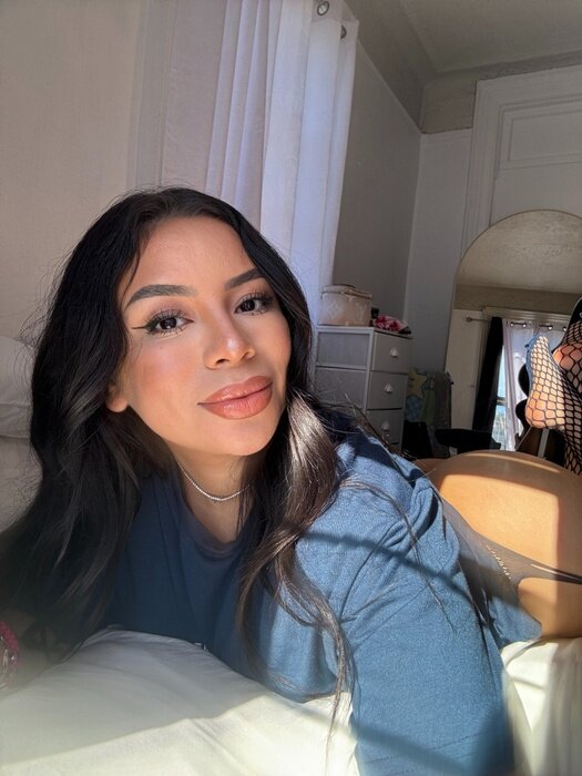 Loveelunaaa (@loveelunaaa), OnlyFans creator