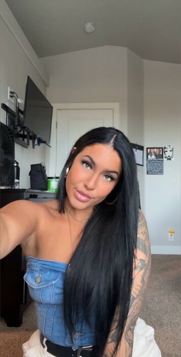 Lovegoddes20 (@lovegoddes2.0), OnlyFans creator