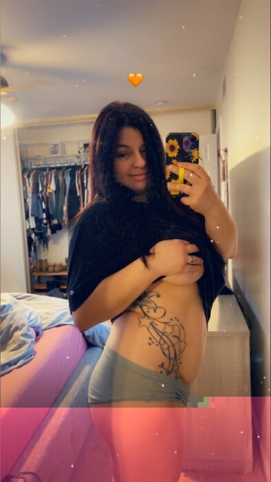 Lovelexi2511 (@lovelexi2511), OnlyFans creator