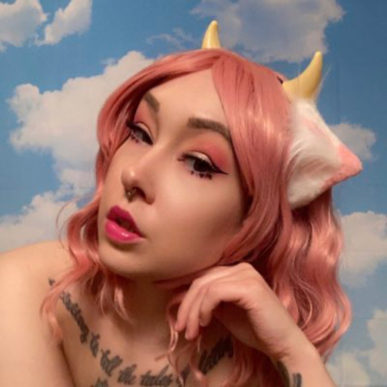Lovelizziedaniels (@lovelizziedaniels), OnlyFans creator