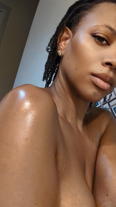 Lovely (@lovely36j), OnlyFans creator