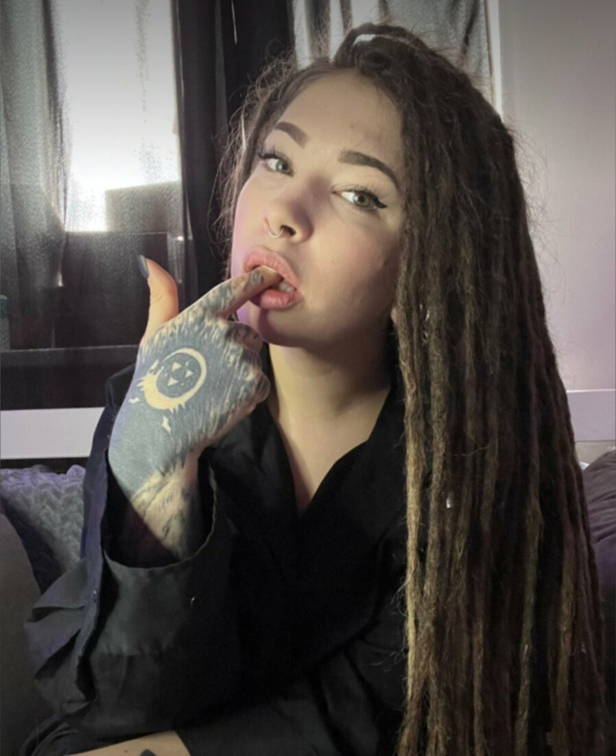 Lovelychrisfree (@lovelychrisfree), OnlyFans creator