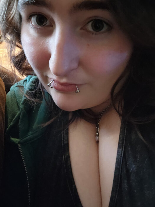 Lovelyelle415 (@lovelyelle415), OnlyFans creator