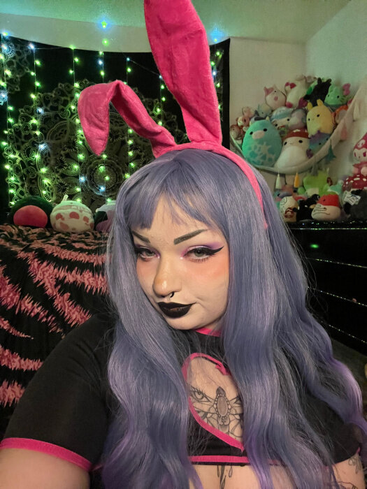 Lovelykairi (@lovelykairi), OnlyFans creator