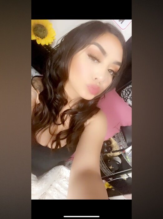 Lovelylatinahtx (@lovelylatinahtx), OnlyFans creator