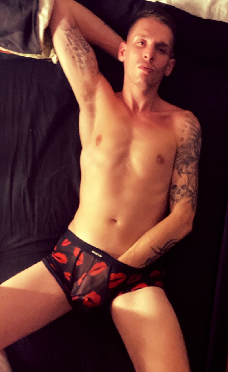 Loveman420 (@loveman420), OnlyFans creator