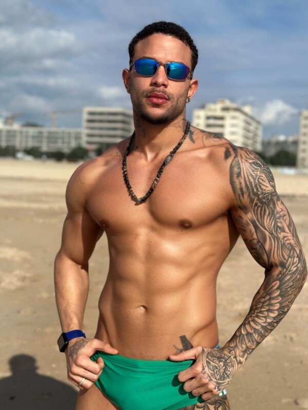 Lucasrochaa (@lucasrochaa), OnlyFans creator