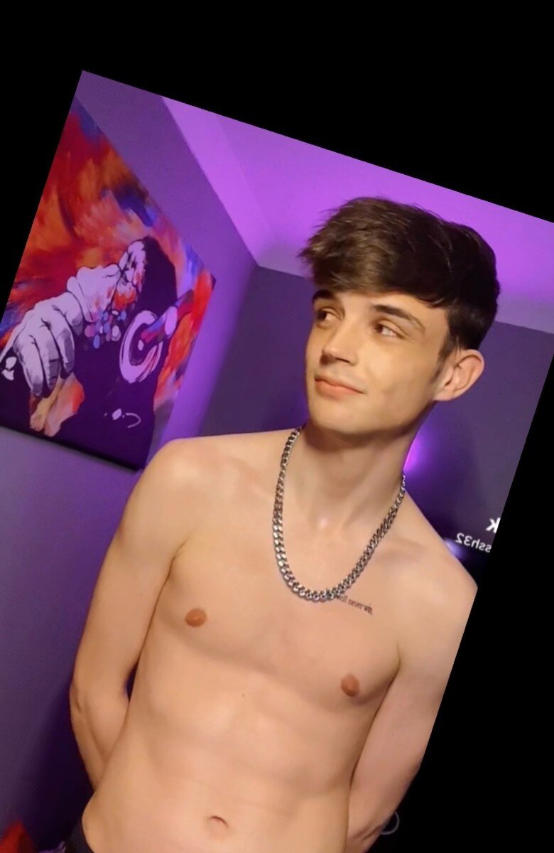 Lucatwinkk (@lucatwinkk), OnlyFans creator
