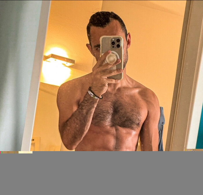 Luchinovolgare (@luchino_volgare), OnlyFans creator