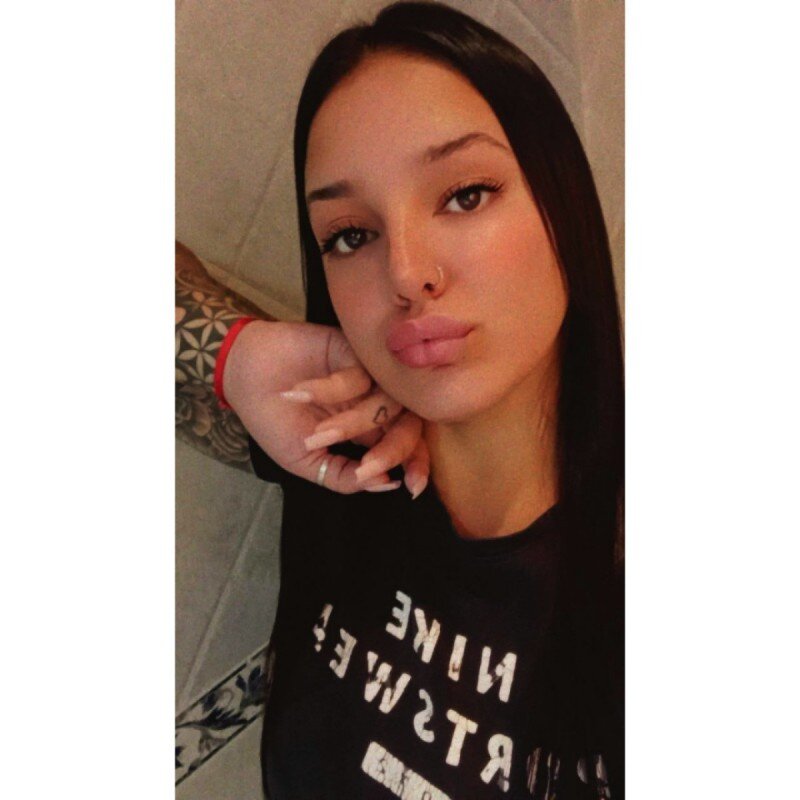 Luciannaaaa (@luciannaaaa), OnlyFans creator