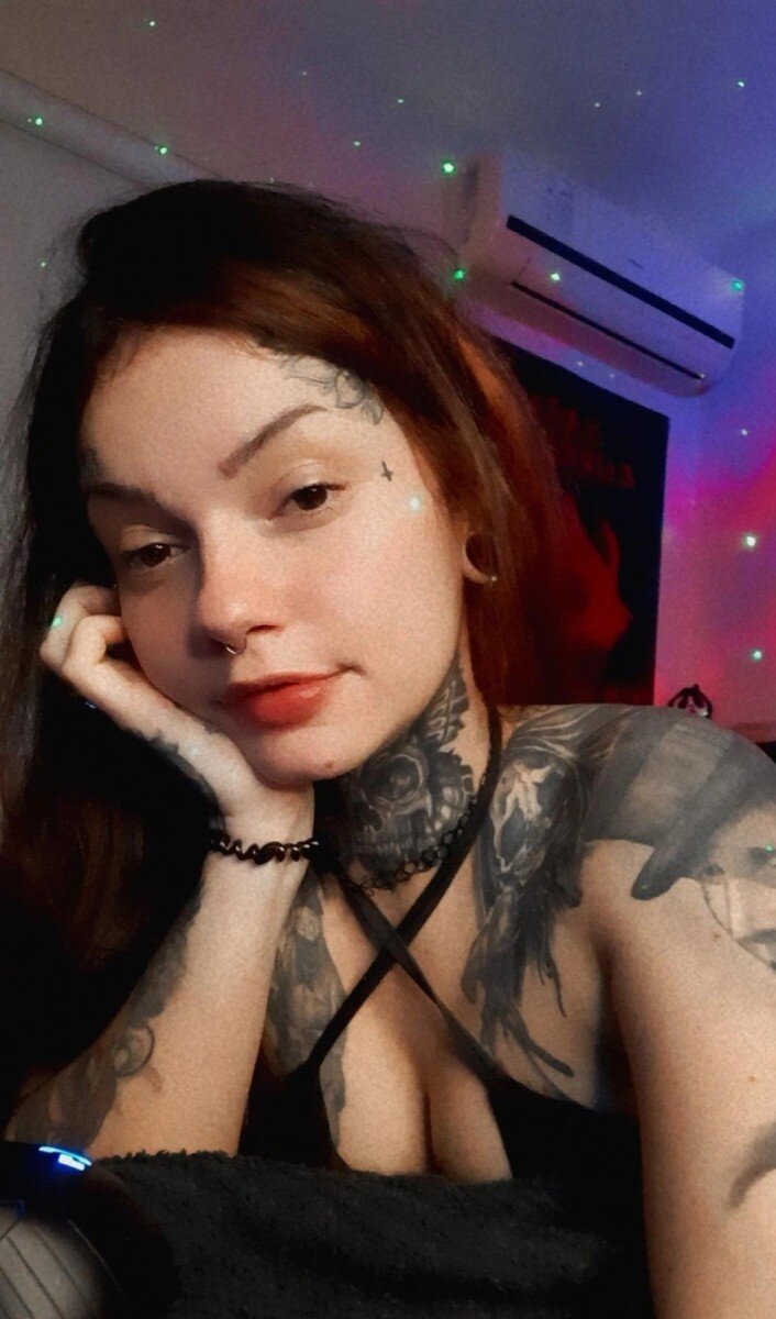 Lucyhaunted (@lucyhaunted), OnlyFans creator