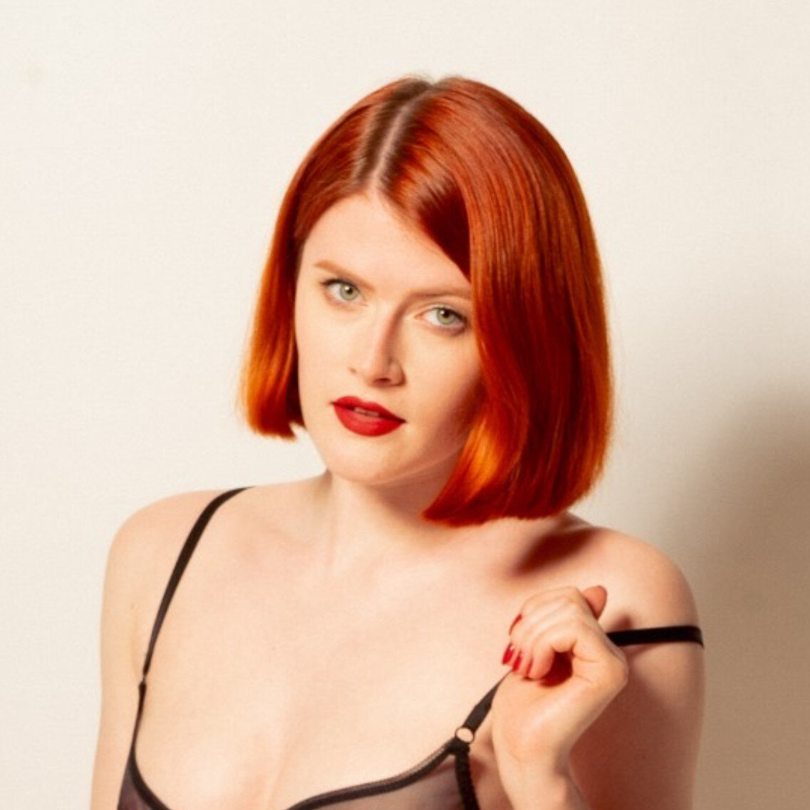 Lucyhuxley (@lucyhuxley), OnlyFans creator