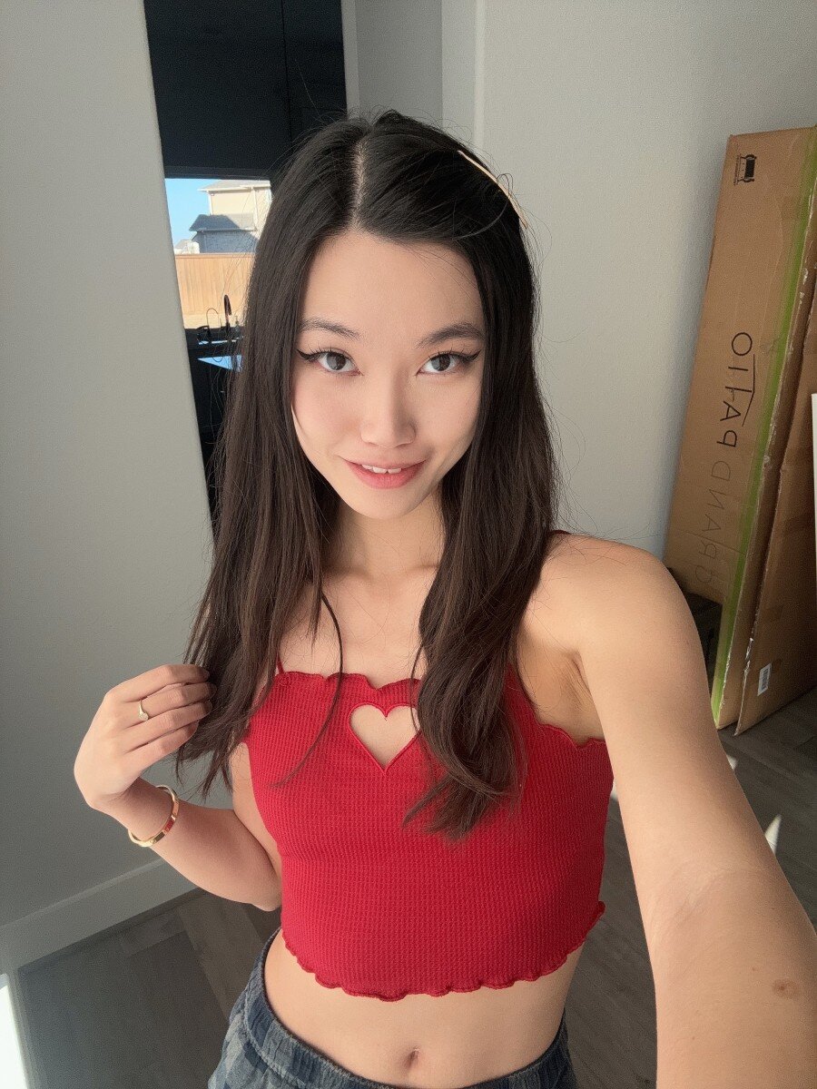 Lucymochifree (@lucymochifree), OnlyFans creator