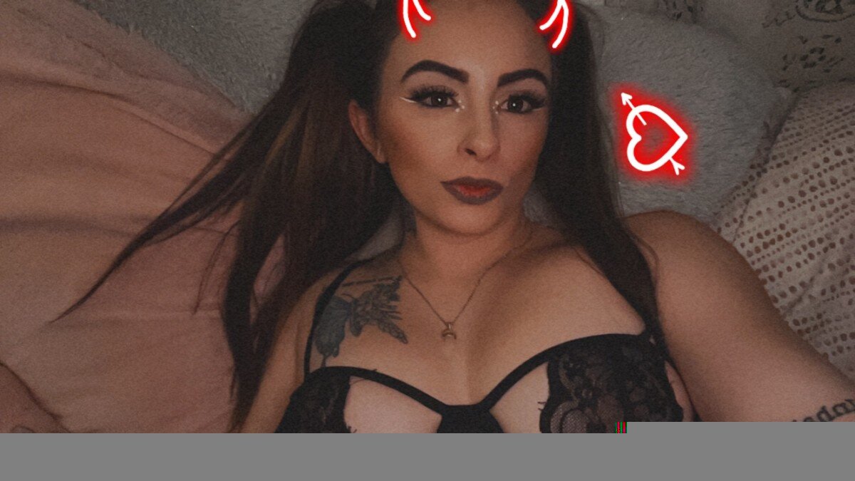 Luellarenee (@luellarenee), OnlyFans creator