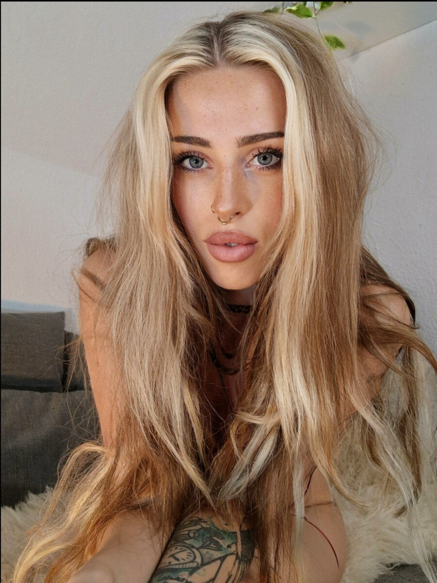 Luisamuskelmensch (@luisamuskelmensch), OnlyFans creator