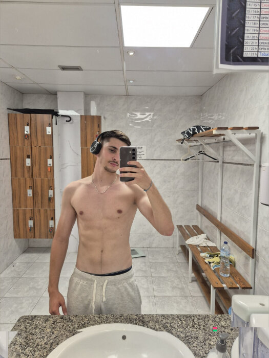 Luiscontigo69 (@luiscontigo69), OnlyFans creator
