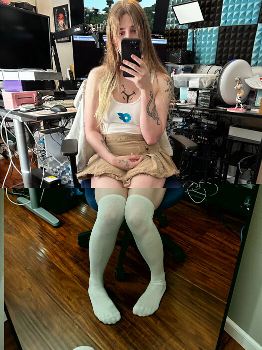 Lulgirl (@lulgirl), OnlyFans creator