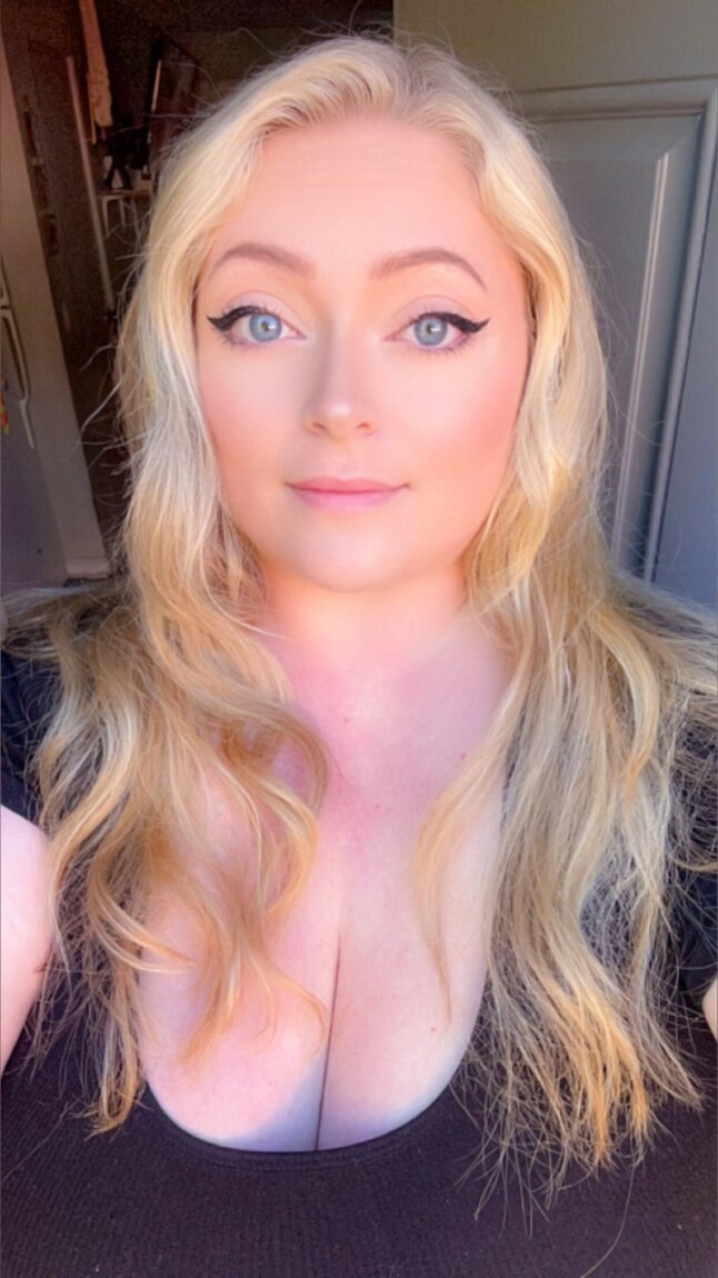 Lululavenderr (@lululavenderr), OnlyFans creator