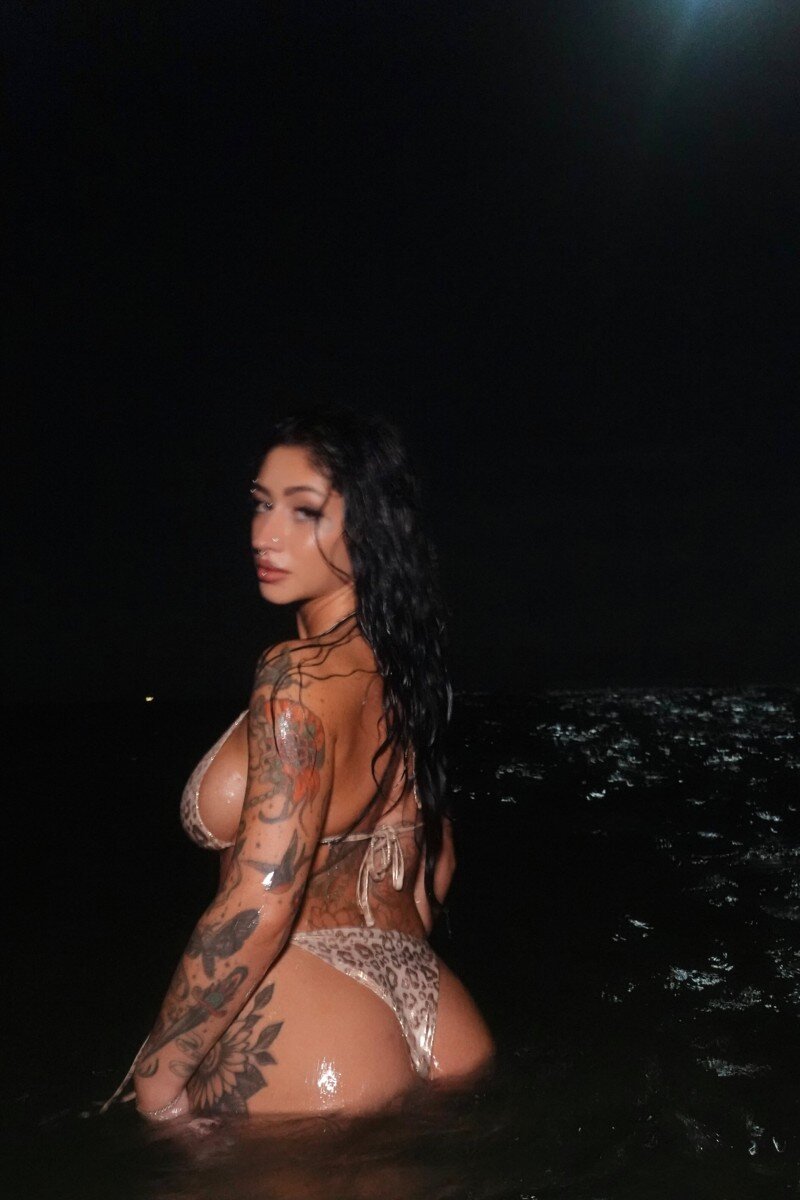 Lunababyy69 (@lunababyy69), OnlyFans creator