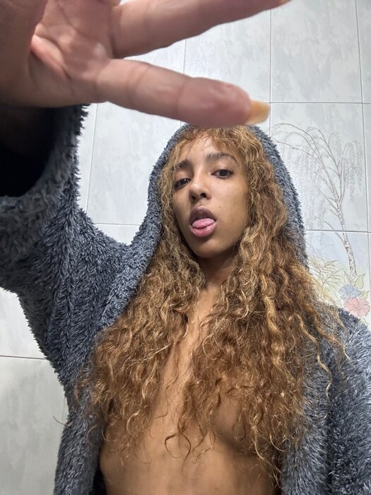 Lunablackxz (@lunablackxz), OnlyFans creator