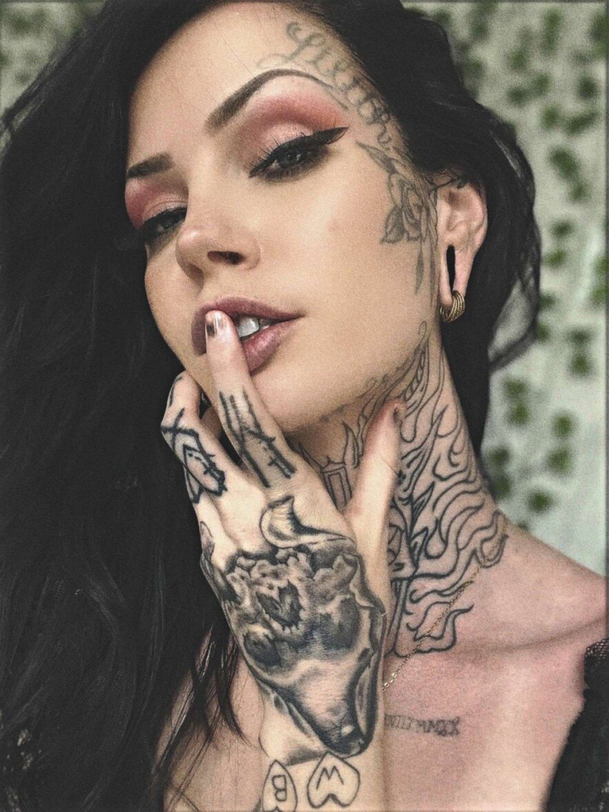 Lunakyzz (@lunakyzz), OnlyFans creator