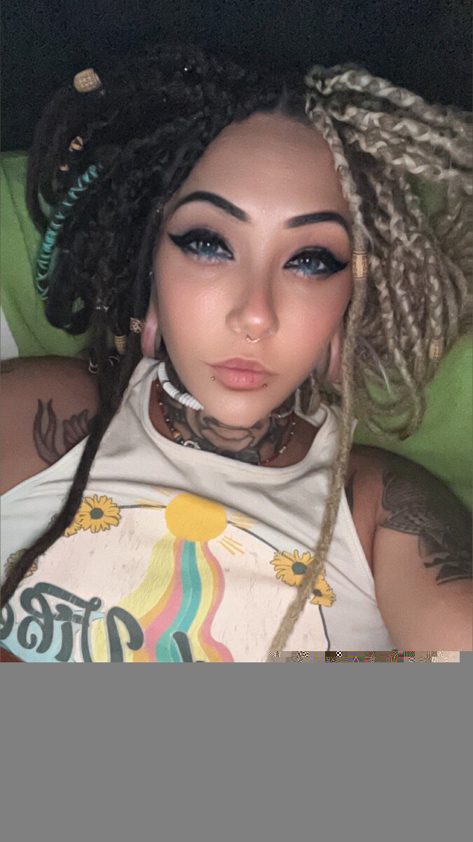 Lunalace5 (@lunalace5), OnlyFans creator