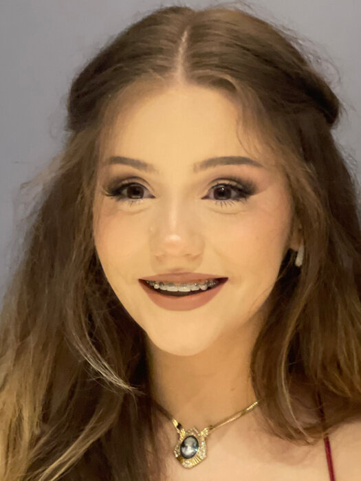 Lunalove18 (@lunalove18), OnlyFans creator