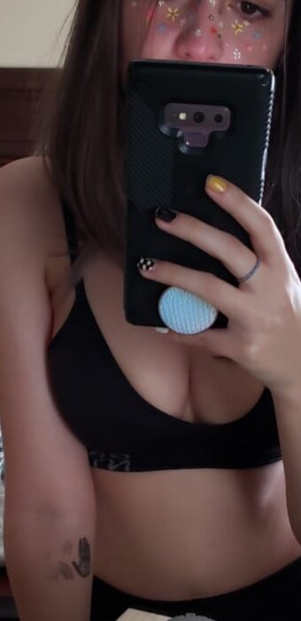 Luna (@lunao1), OnlyFans creator