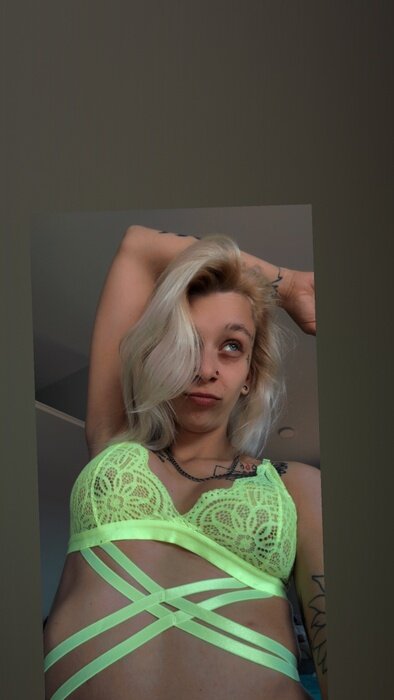 Lunasagefree (@lunasagefree), OnlyFans creator