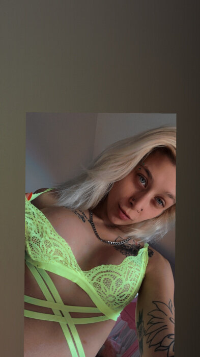 Lunasagexo (@lunasagexo), OnlyFans creator
