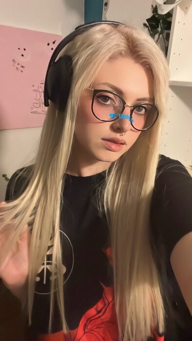 Lunnaoo (@lunna_oo), OnlyFans creator