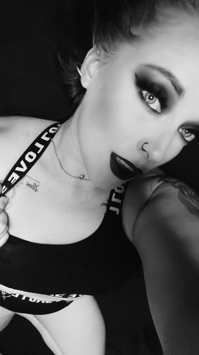 Luvednwanted (@luvednwanted), OnlyFans creator