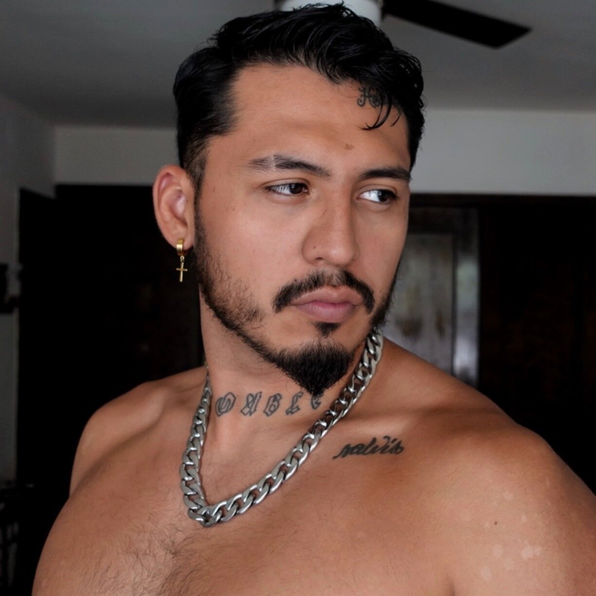 Luxandleather (@luxandleather), OnlyFans creator