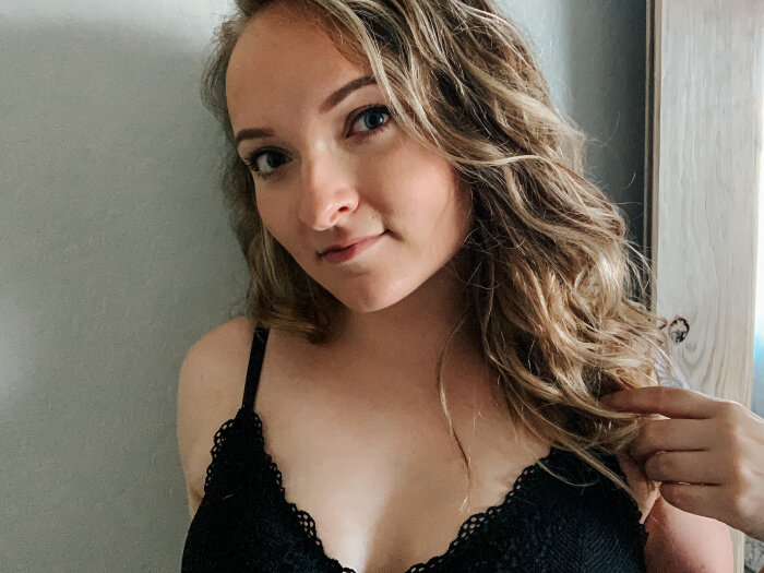 Luxesade (@luxesade), OnlyFans creator