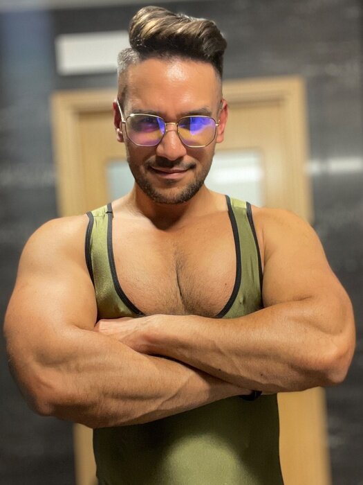 Lyon8668 (@lyon8668), OnlyFans creator