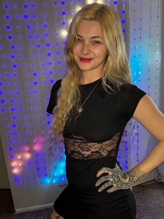 Lyssacaitlin (@lyssacaitlin), OnlyFans creator