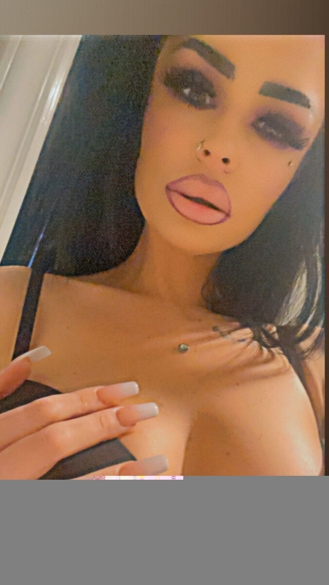 Mazing22 (@m_azing22), OnlyFans creator
