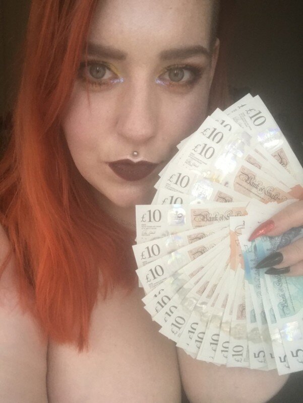 Maammalice (@maammalice), OnlyFans creator