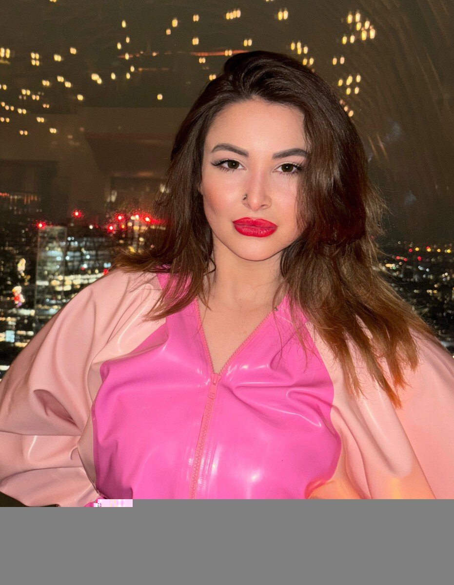 Madamesmeralda (@madam_esmeralda), OnlyFans creator